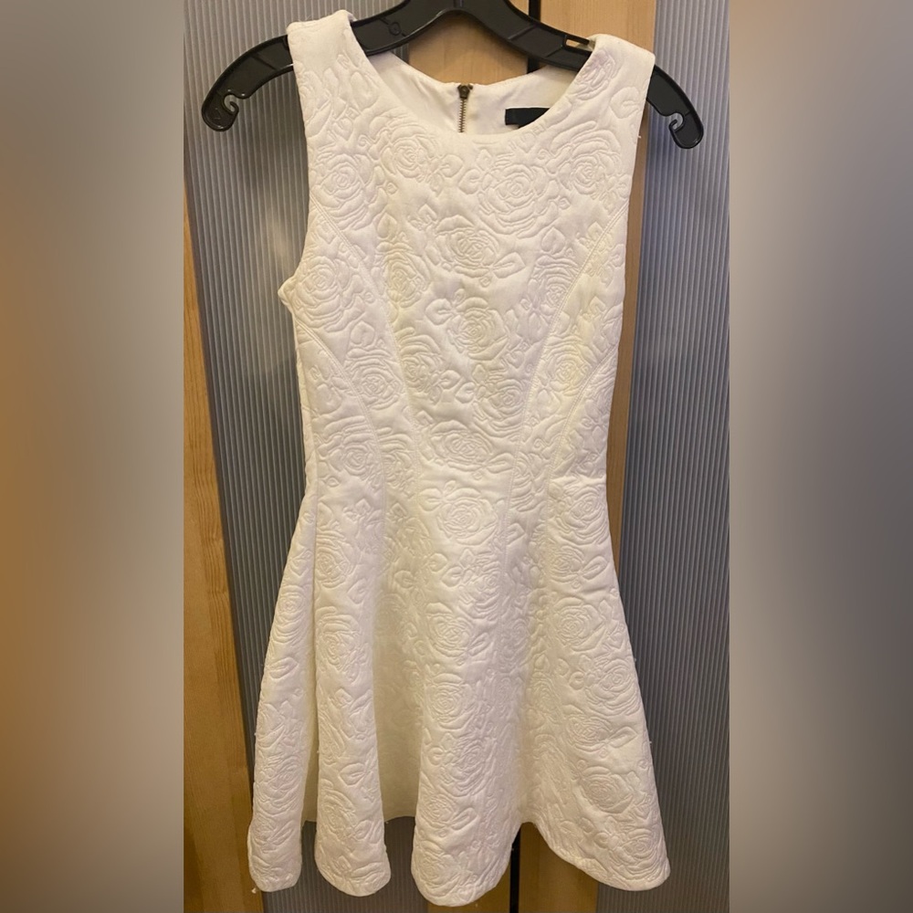 Aqua textured white fit and flare mini dress Size XS